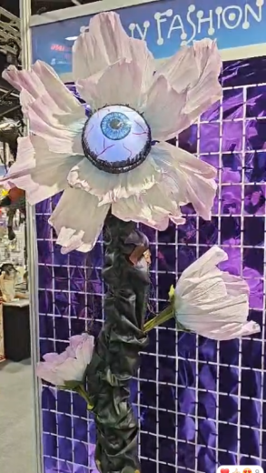 Monsterblume mit Auge [170cm]