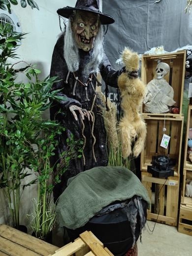 Hexe mit Katze & Kessel [210cm]