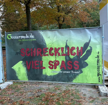 Bauzaun Banner mit Hand &quote;Viel SPASS&quote;