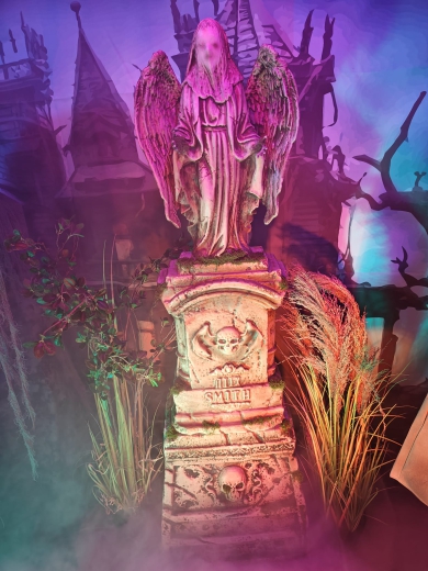 Grabmal mit Engel [170cm]