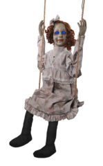 Scary Doll auf Schaukel